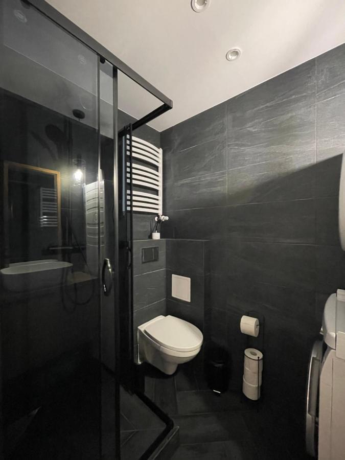 Апартаменты Cozy Apart - Self Check-In 24H Вроцлав Экстерьер фото